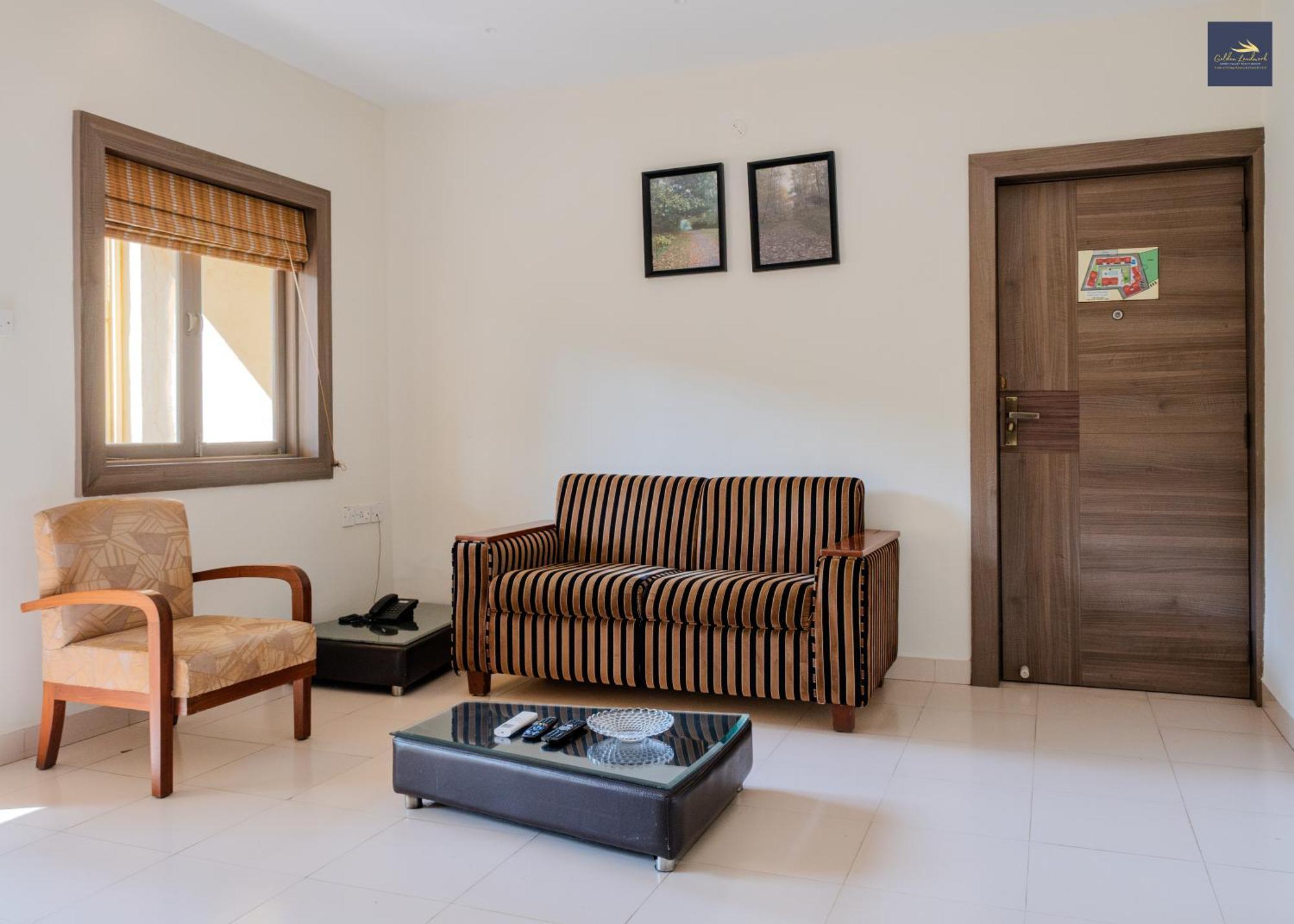Golden Landmark Green Valley Beach Resort Dona Paula Bagian luar foto