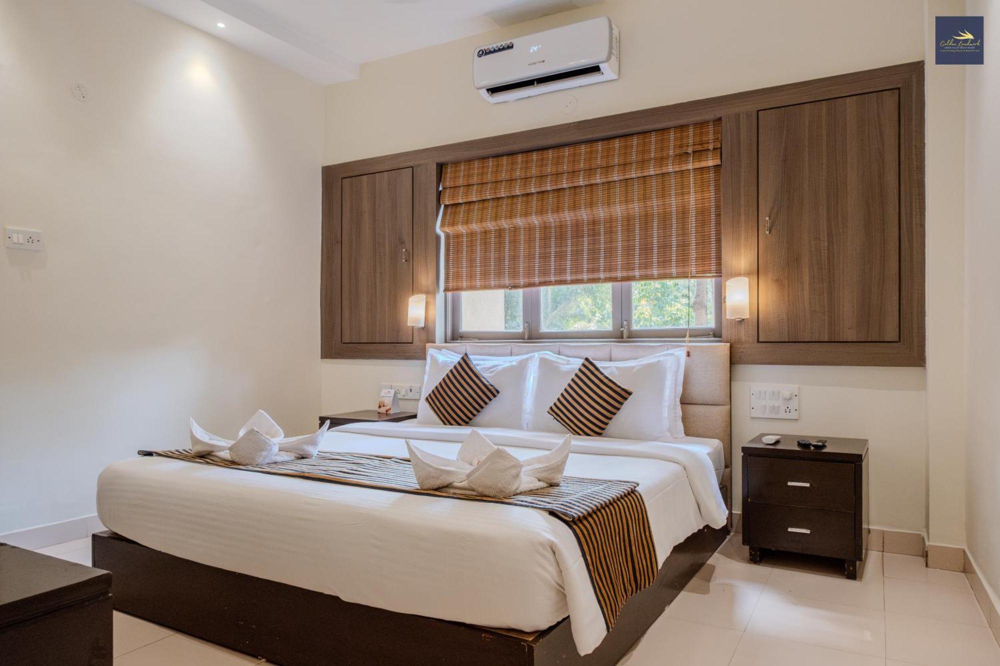 Golden Landmark Green Valley Beach Resort Dona Paula Bagian luar foto