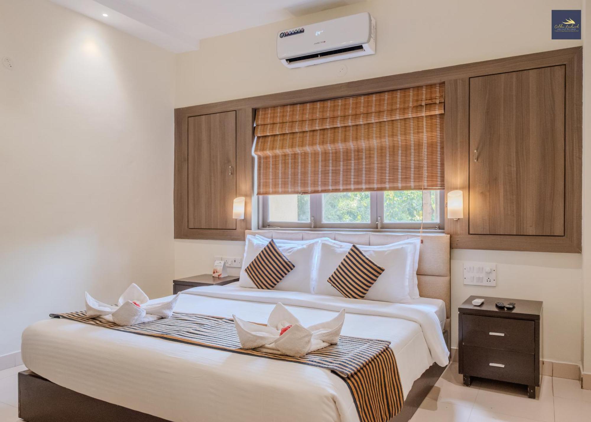 Golden Landmark Green Valley Beach Resort Dona Paula Bagian luar foto